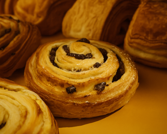 Pain Au Raisin (from 6+)